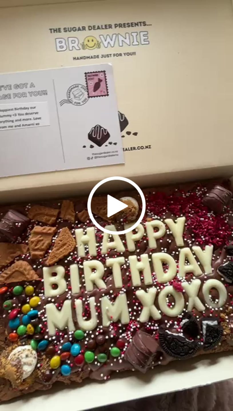 Customer video review of Mega custom message loaded brownie