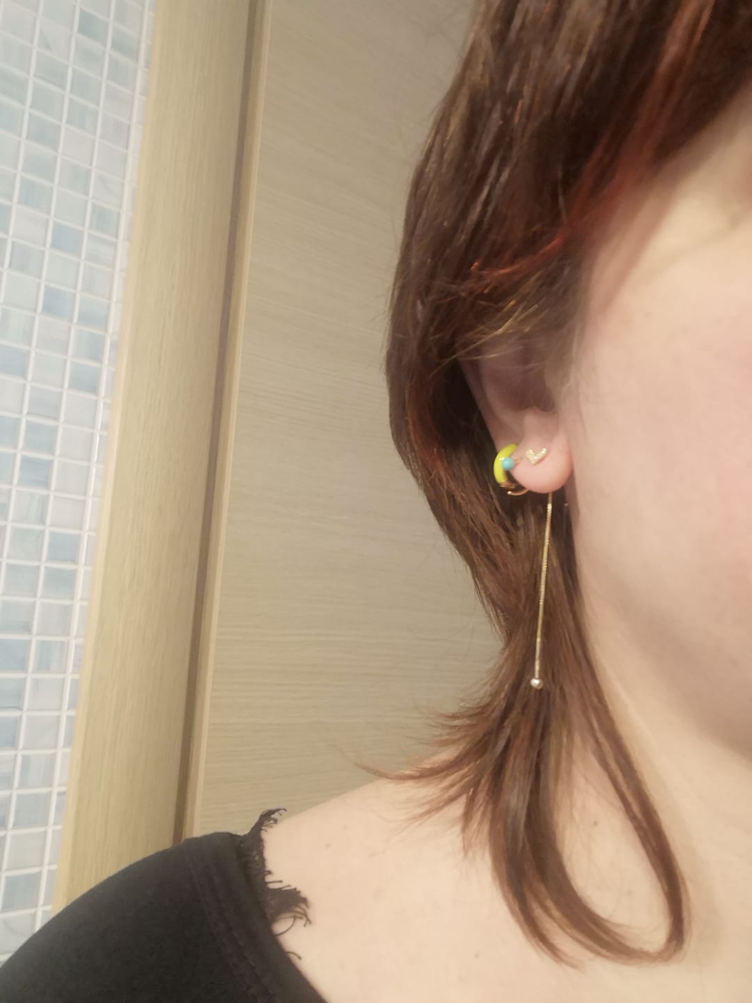 Customer photo review of Orecchino HOOP COLOR - Berry
