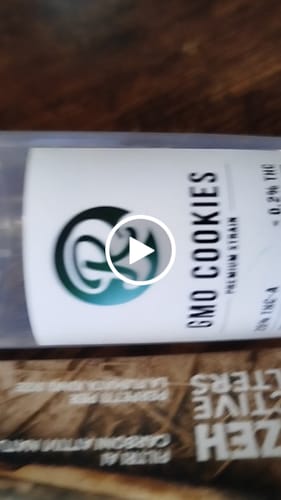 Customer video review of Golden Mousse 30% THCA