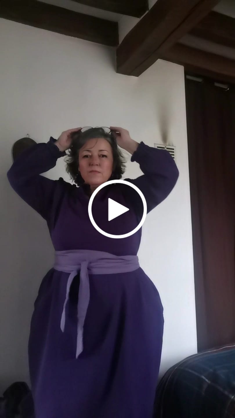 Customer video review of Robe Allegra - double gaze de coton prune