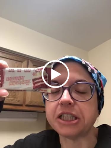 Customer video review of Red Velvet Miscake - 6 Bars_