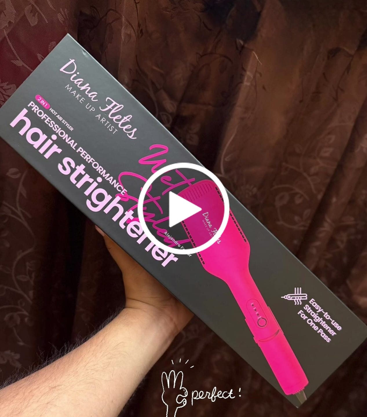 Customer video review of Plancha 2 en 1 Diana Fletes Para Cabello Húmedo y Seco.