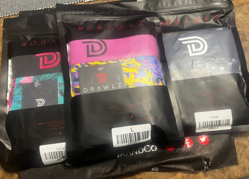 Customer photo review of Expressionz 305'z