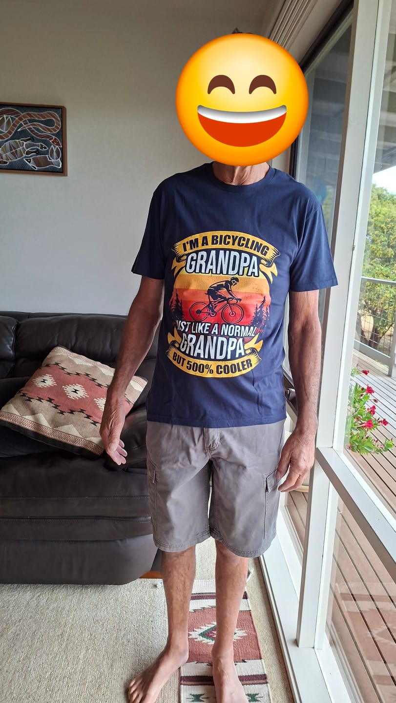 Customer photo review of Bicycling grandpa 313 T-shirt AU