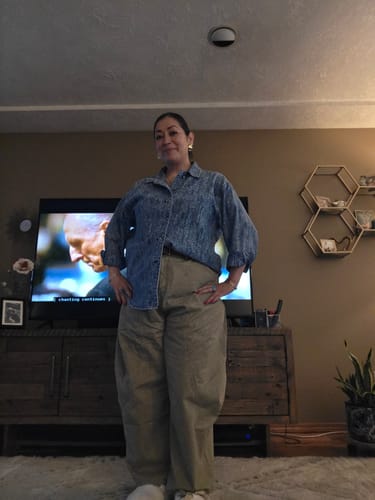 Customer photo review of Omirad Vintage Arc-Pocket Balloon Pants