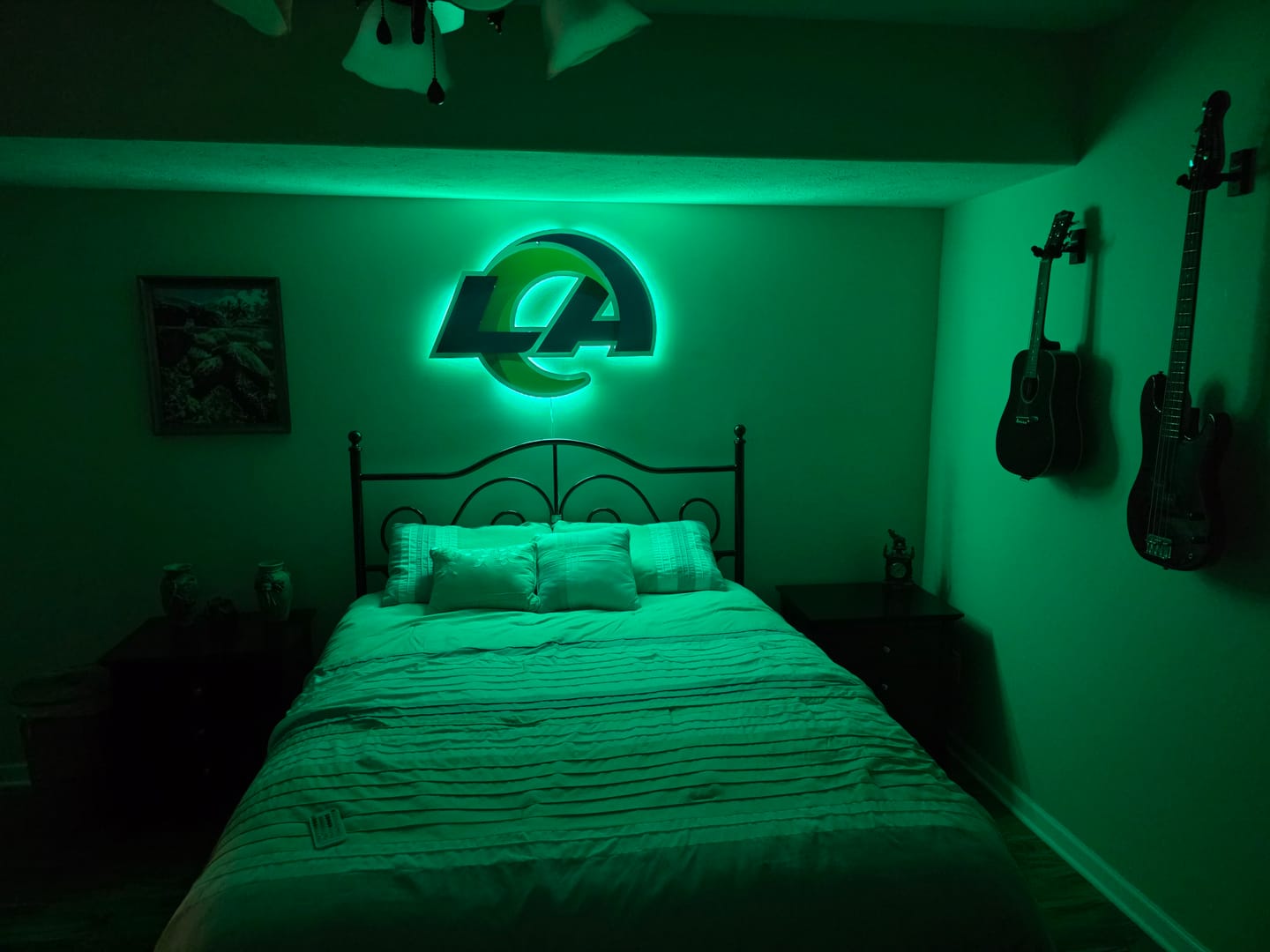 Customer photo review of Los Angeles Rams "LA" Logo 3D Vintage Metal Wall Art