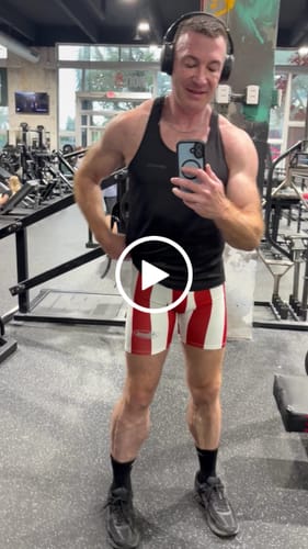 Customer video review of BODYBUILDING SHORTS – MOTORS / CEDAR GREEN