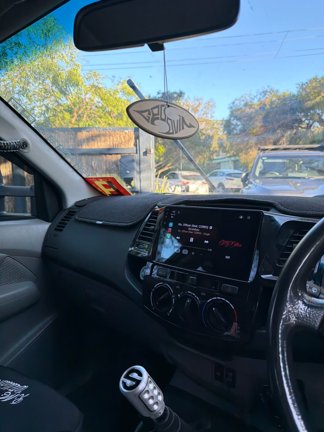 Customer photo review of Toyota Hilux N70 2005–2015 DSR Head Unit