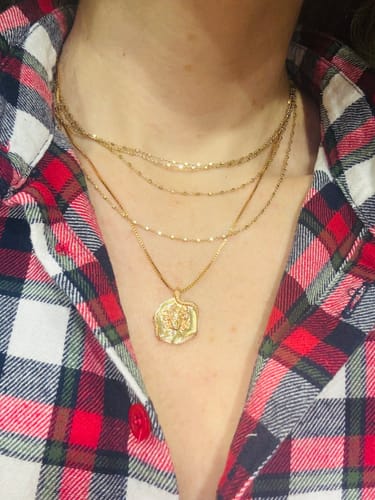 Customer photo review of Medusa Necklace (Gold)