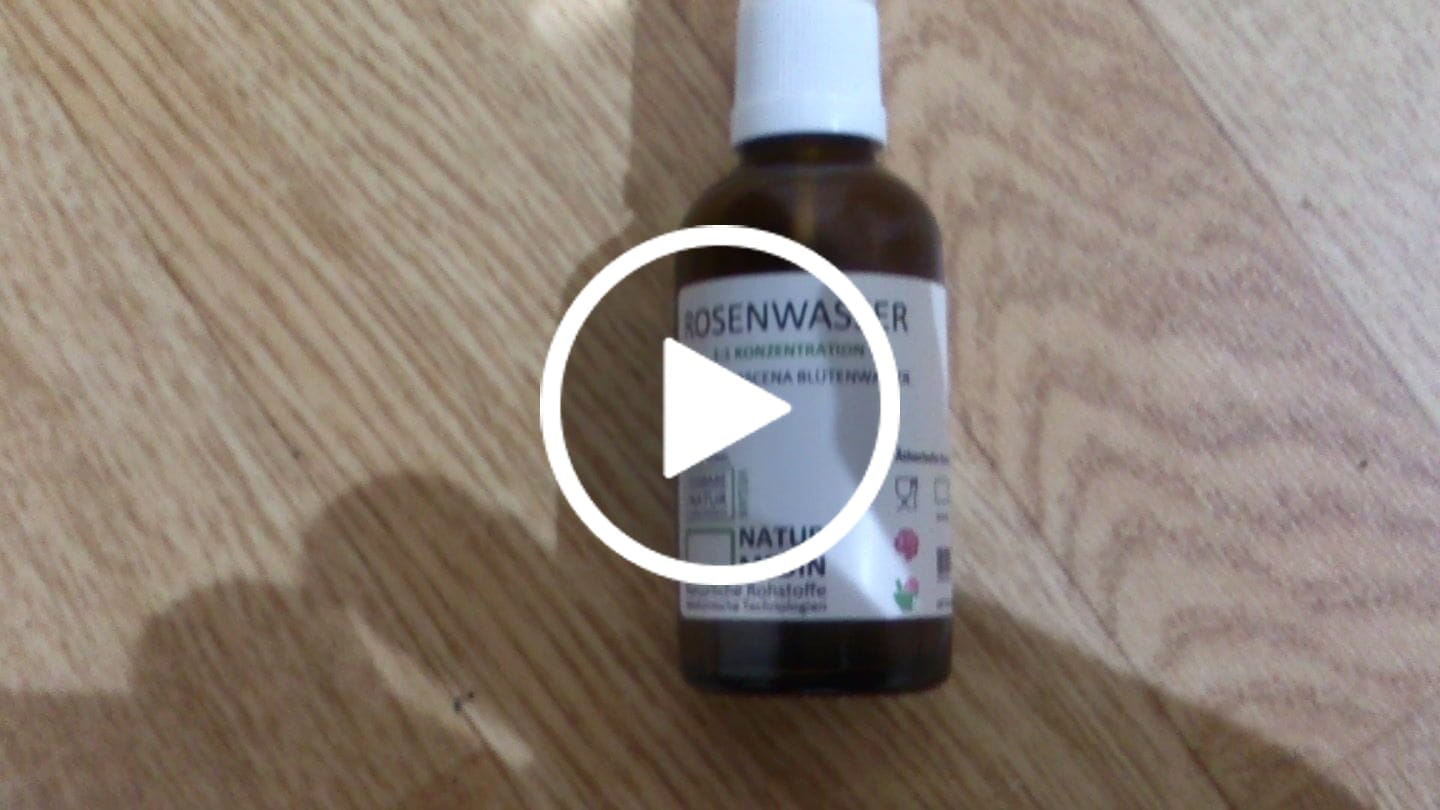 Customer video review of Rosenwasser Erfrischendes Gesichtswasser 100% Natur