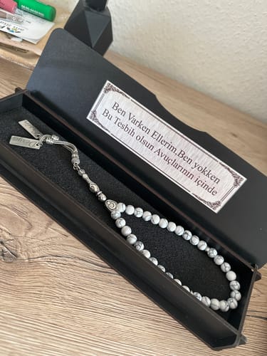 Customer photo review of Personalisierte Naturstein Tesbih Mit Box