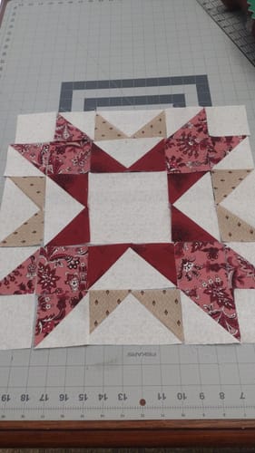 Customer photo review of Month 2 - Block Of The Month - Stars & Sprinkles En Rouge