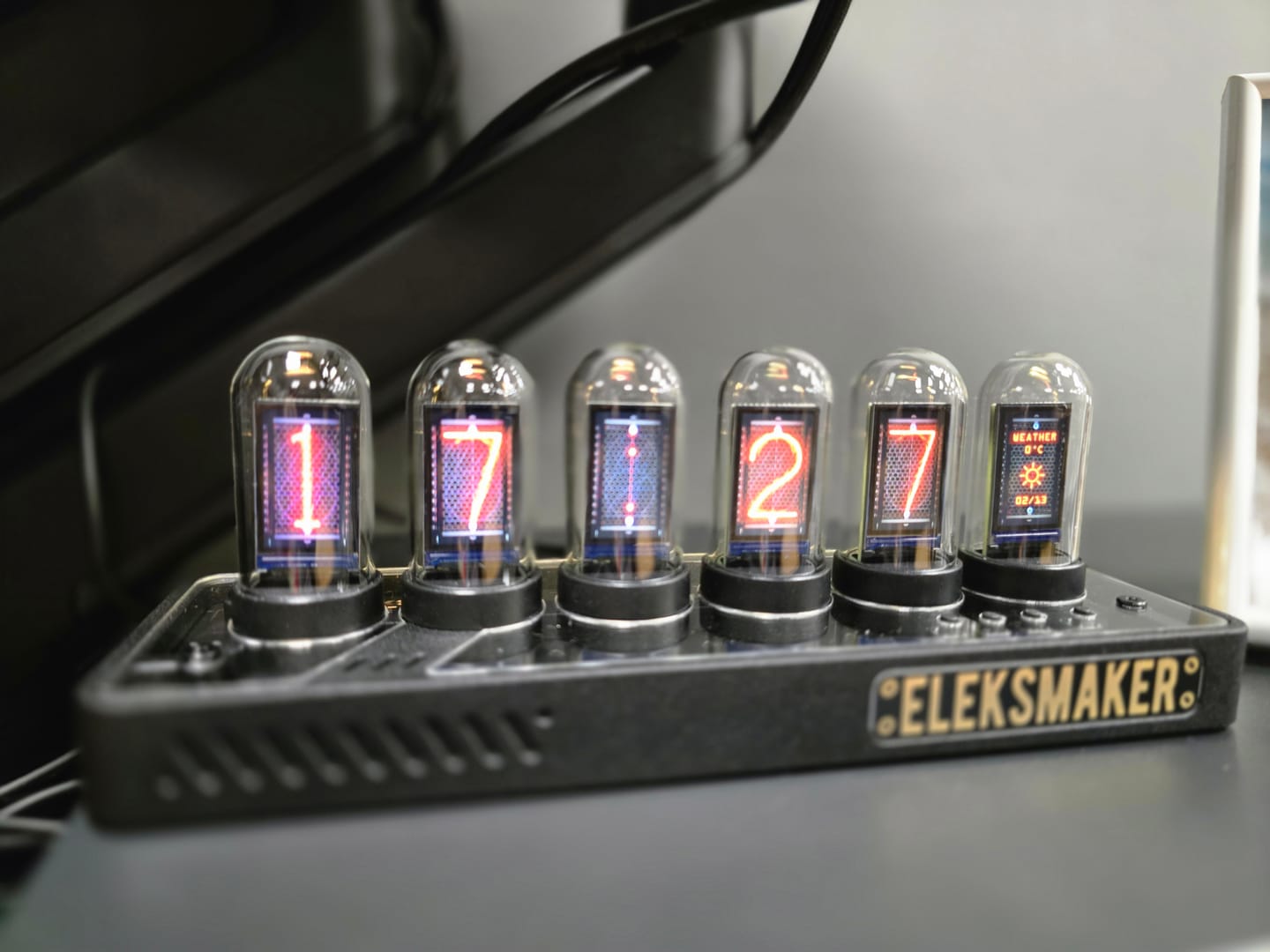 Customer photo review of EleksTube IPS Pro GEN3 Limited Edition 6-Bit Digital Clock