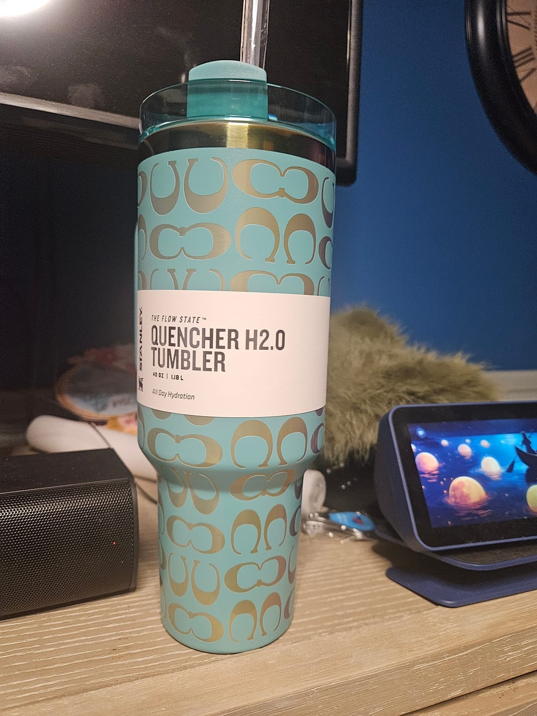 Customer photo review of Designer Holographic In-Car Insulated Cup 40OZ🔥 Free shipping by ✈️