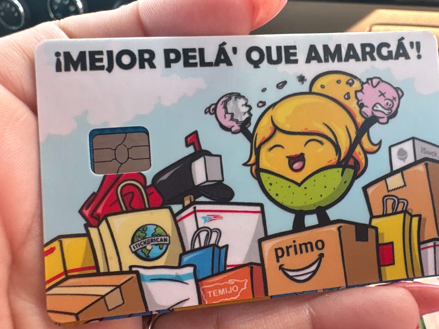 Customer photo review of (Damas) Mejor Pelá' que Amargá' - Sticker para Tarjeta de Crédito