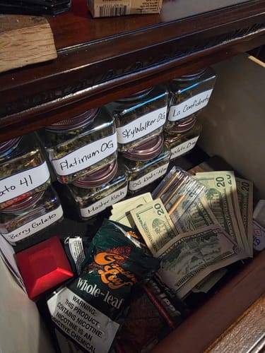 Customer photo review of Master Kush - 28 Grams - Indica