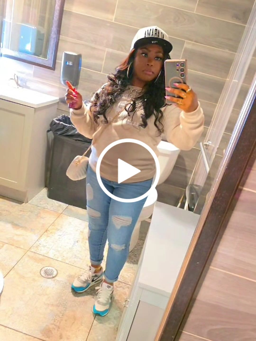 Customer video review of ALABAMA SNAPBACK - OFF WHITE EDITION