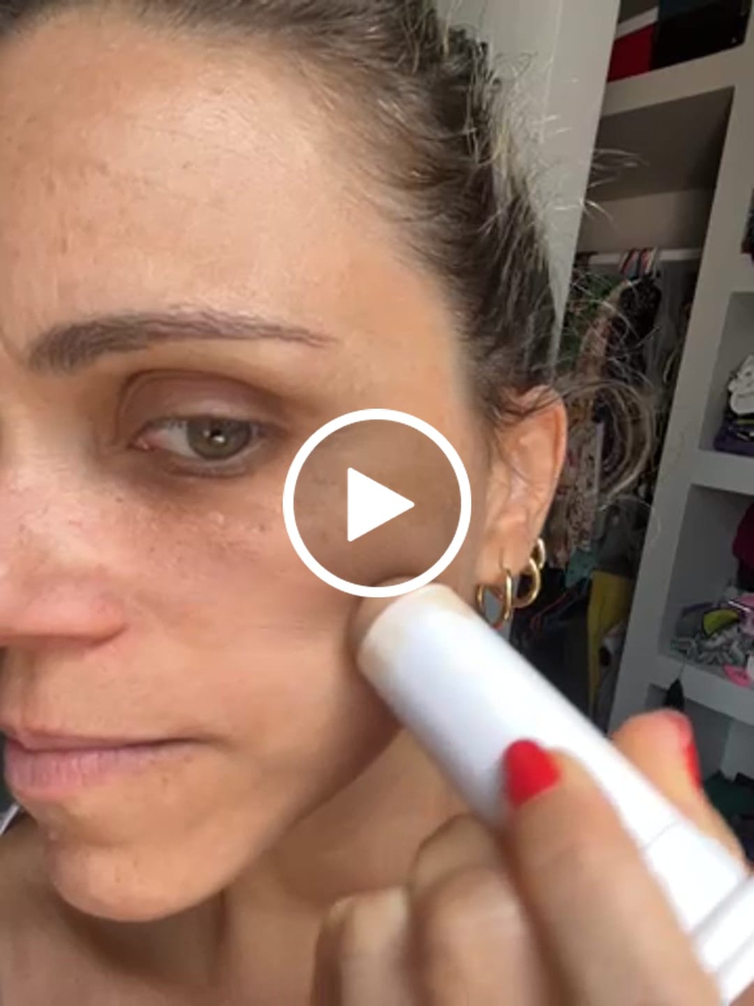 Customer video review of Compre Bastão Multifuncional Miracle Stick, Ganhe Gel de Limpeza Facial