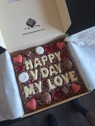 Customer photo review of Custom message heart brownie