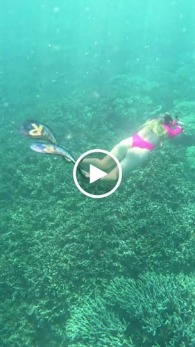 Customer video review of Luna Neon Pink Long Sleeve