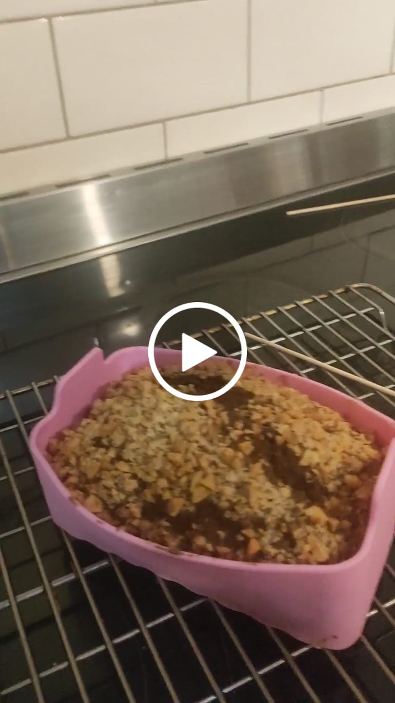 Customer video review of krumbsco Lunchbox Bites - Mini Loaf Tray