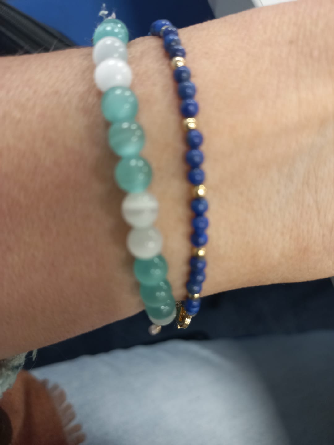 Customer photo review of Bracelet "Force & Lumière" en Oeil de Tigre, Citrine, Hématite & Obsidienne