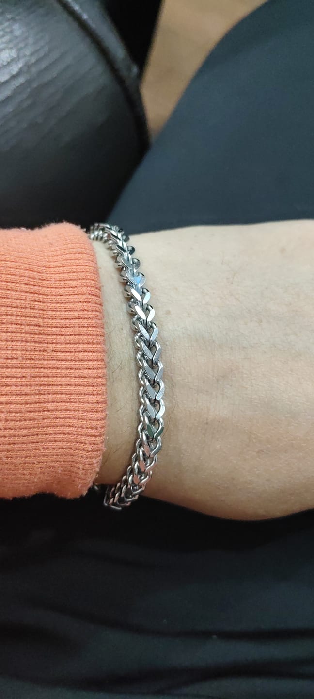 Customer photo review of Minimalist Silver Bracelet