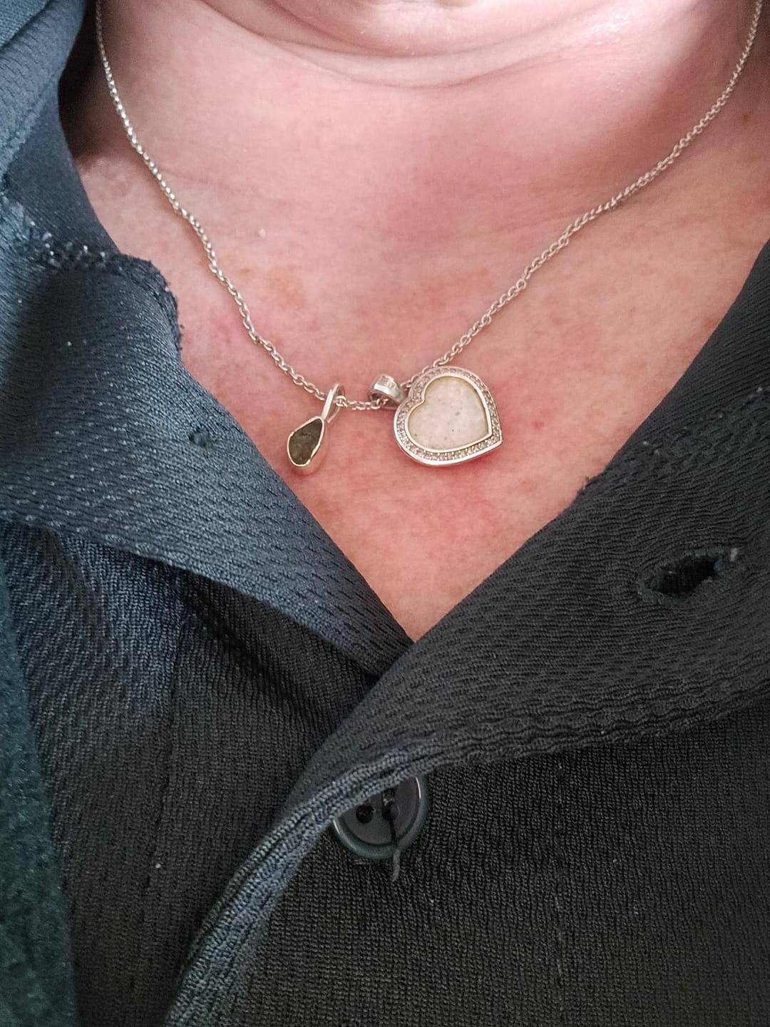 Customer photo review of Moldavite - Mini necklace pendant