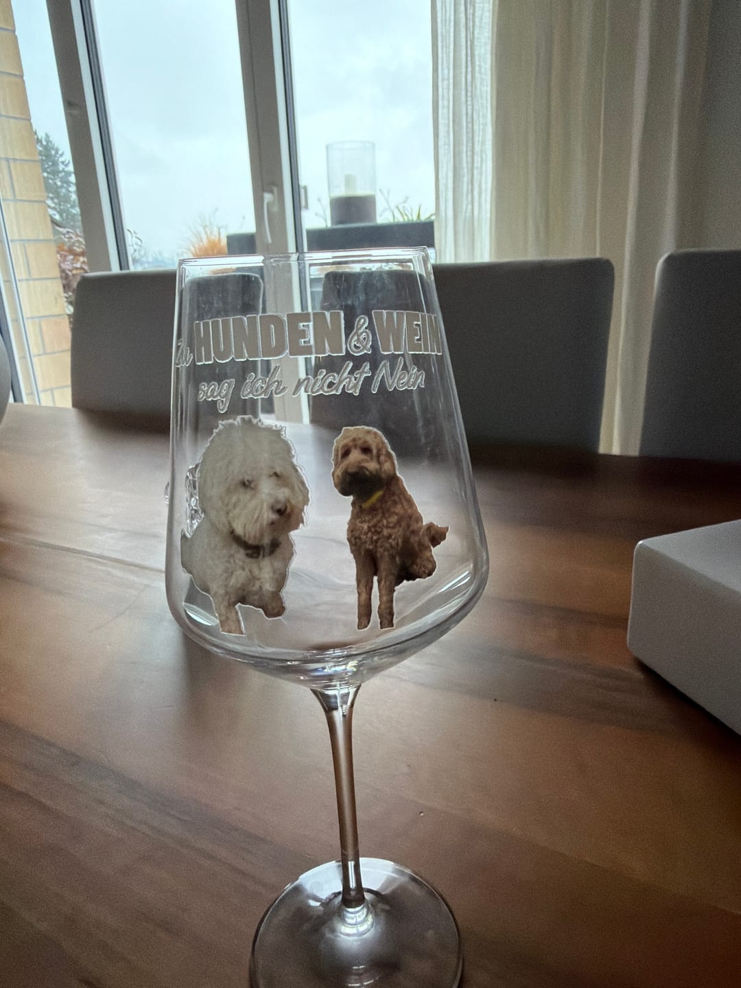 Customer photo review of Zu Hund und Wein sag ich nicht nein - Individuelles Weinglas