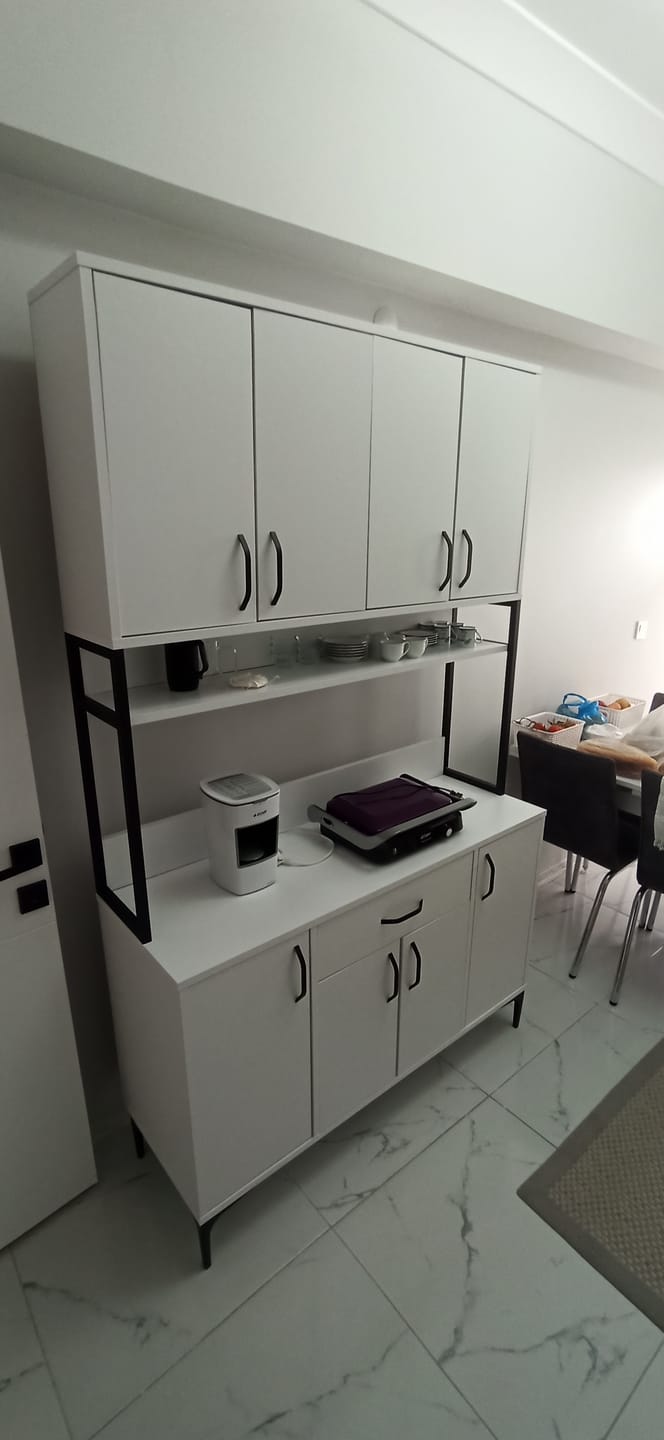 Customer photo review of Rani JE127 Çok Amaçlı Dolap 8 Kapaklı 1 Çekmeceli Kiler Mutfak Dolabı Beyaz