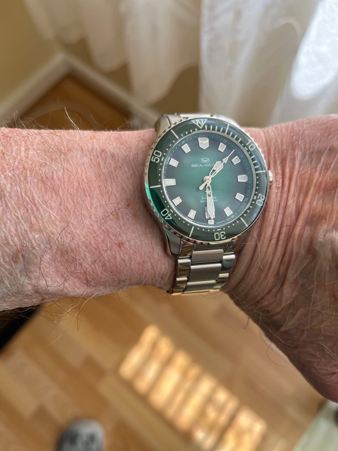 Customer photo review of Ocean Series PRO | 300M Waterproof | Dive | Luminous | Calendar | 41mm