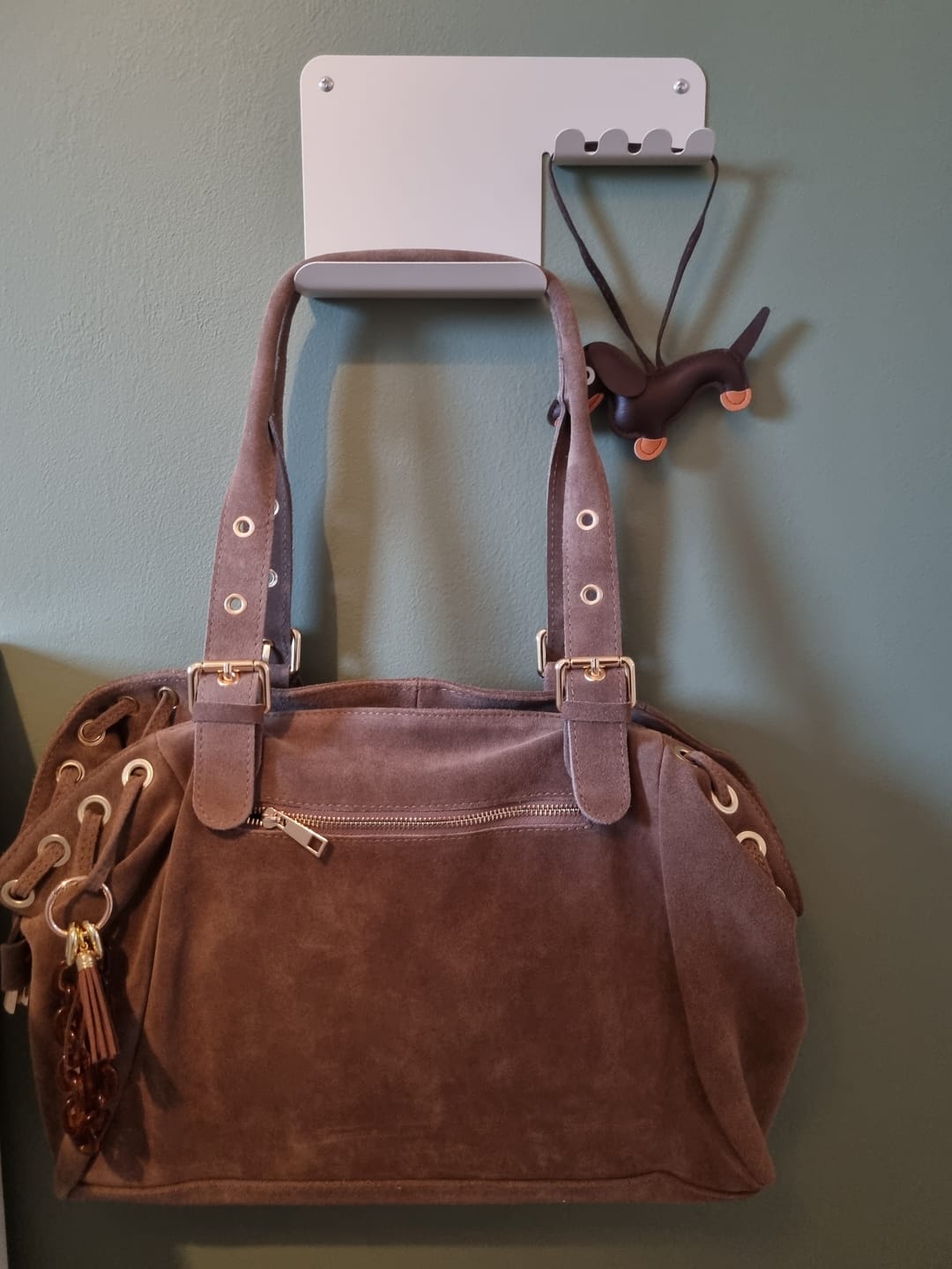 Customer photo review of Muse bag taupe