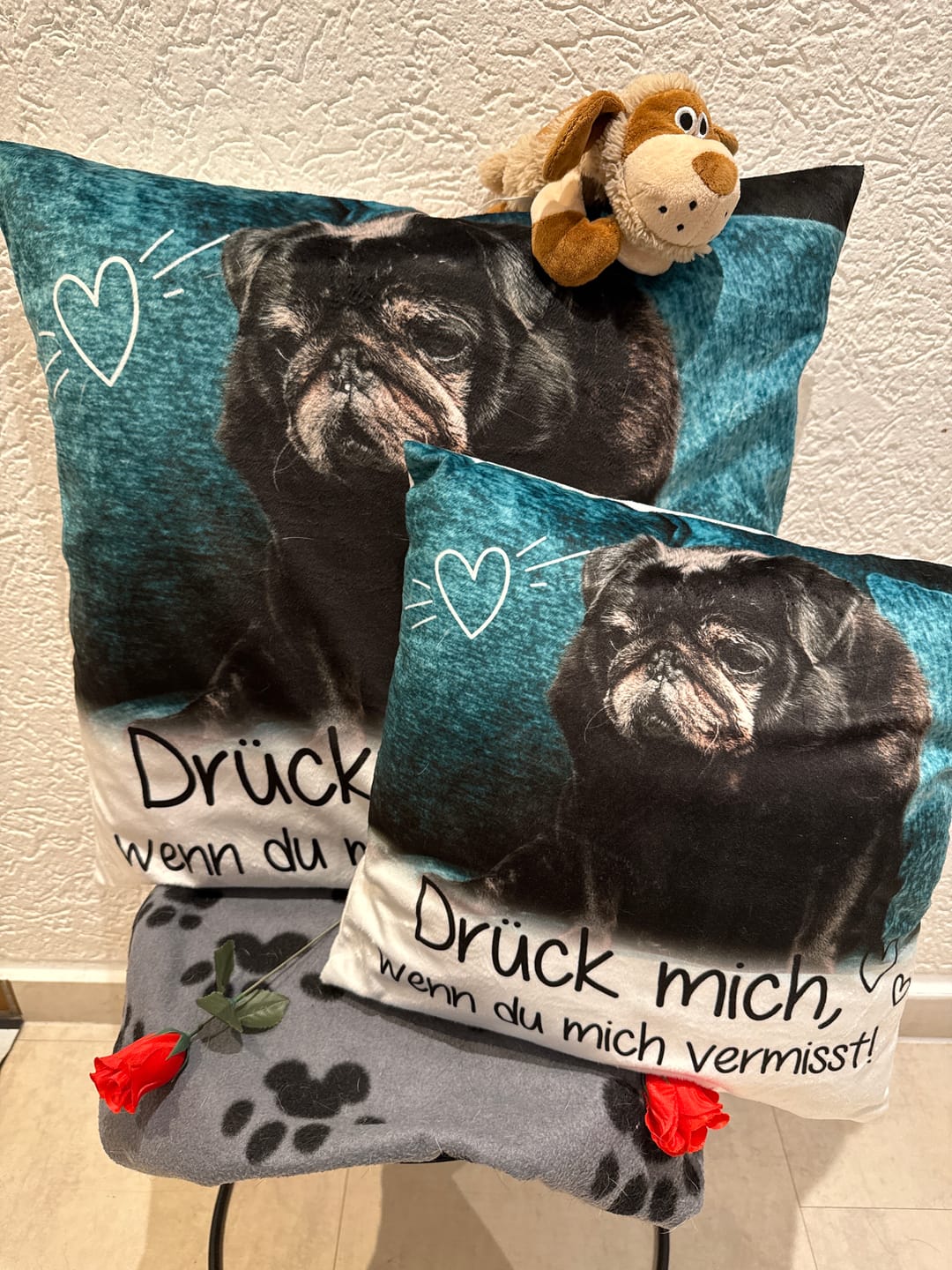 Customer photo review of Drück mich, wenn du mich vermisst - Individuelles Kissen