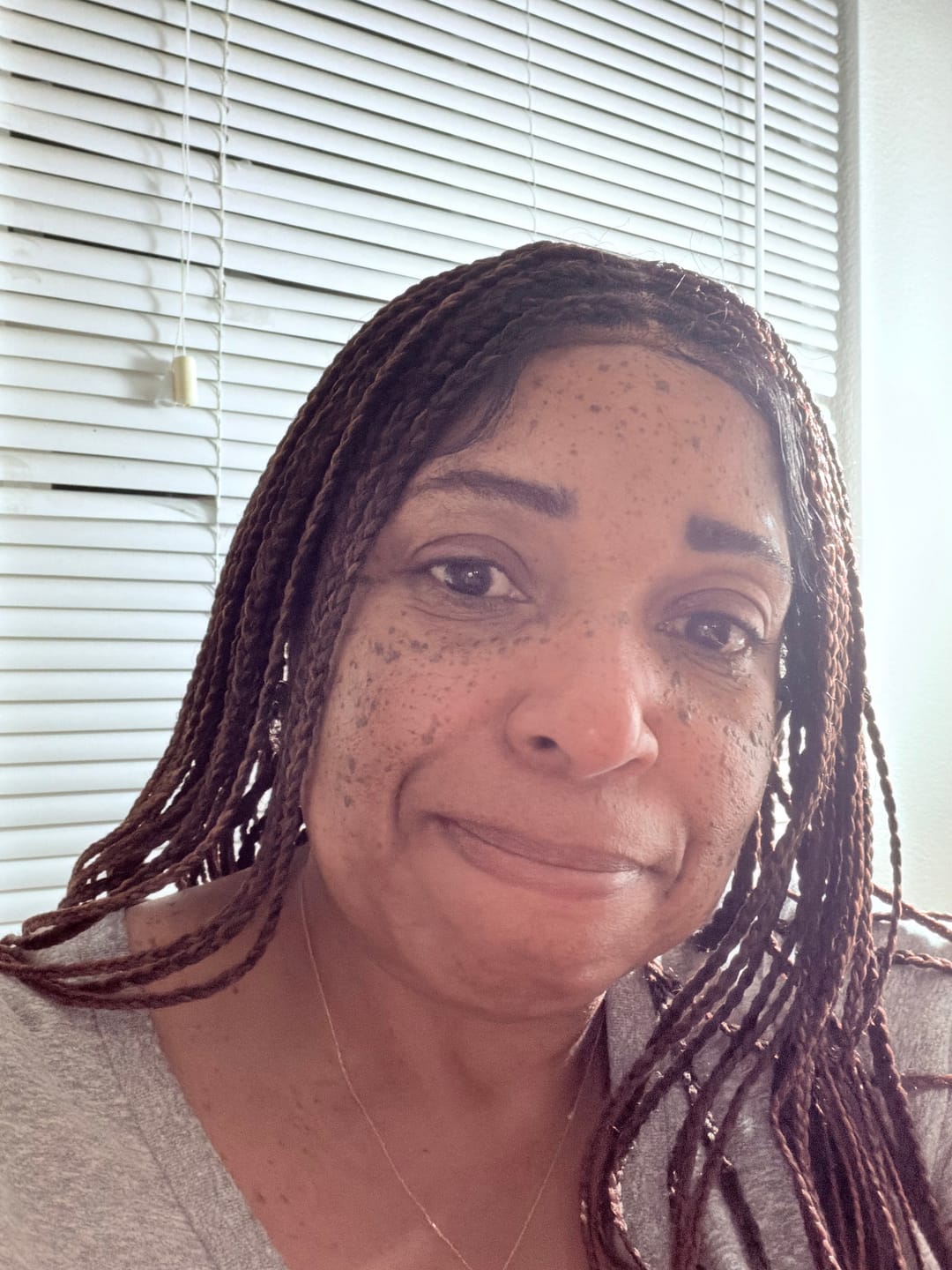 Customer photo review of Swiss HD Full Lace Knotless Box Braided Wig