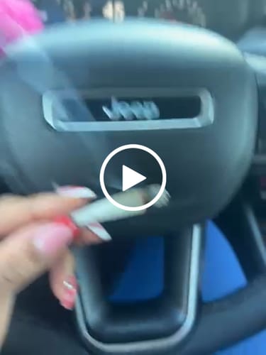Customer video review of STRAWBERRY LEMONADE 2G PRE-ROLL 10CT