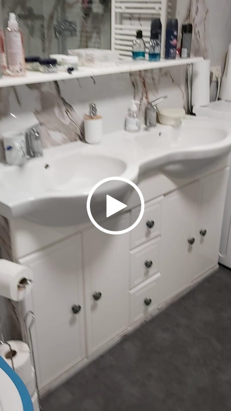Customer video review of Panneau Mural PVC Effet Marbre Blanc Marron - 260 x 120 CM