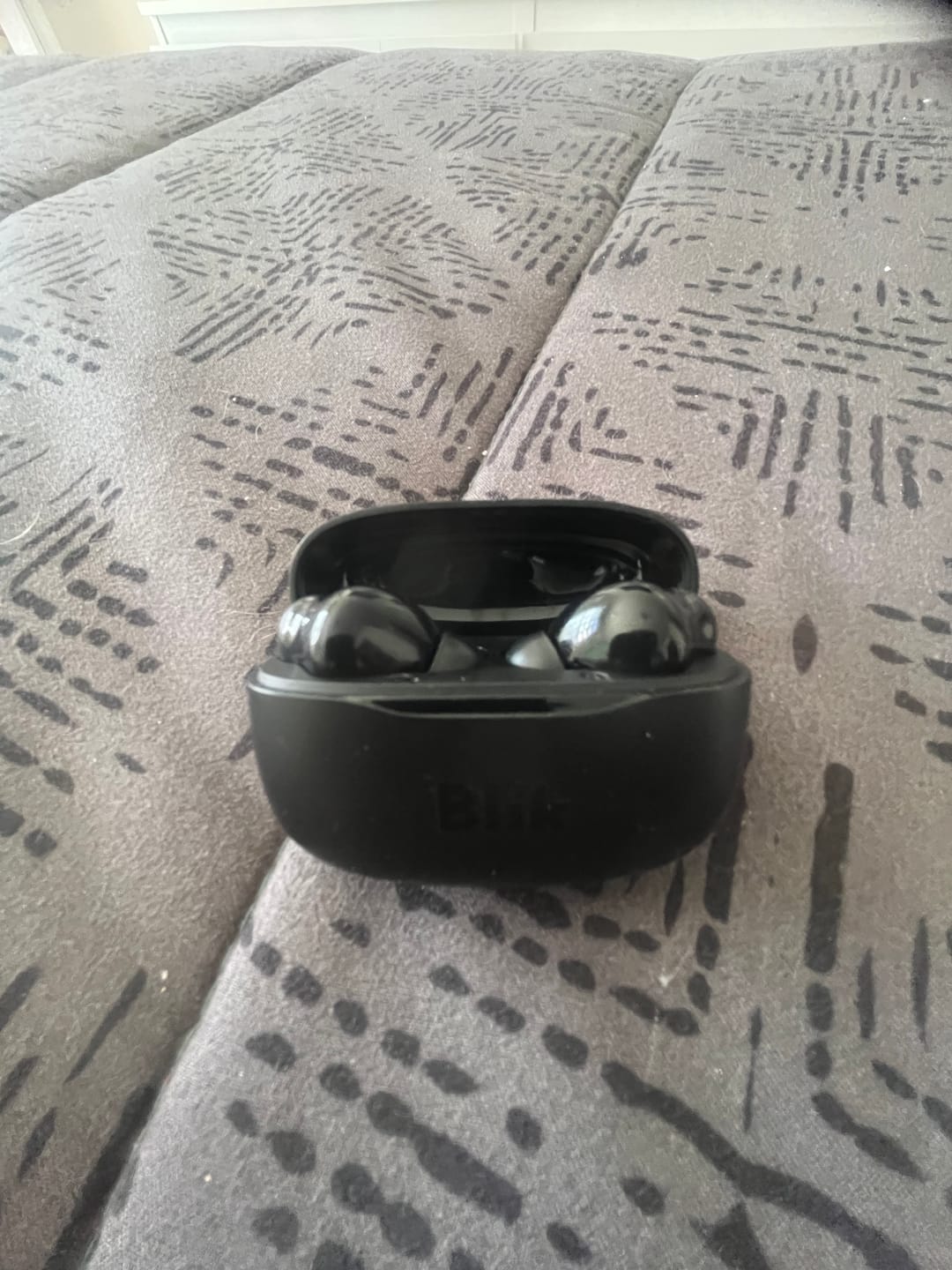 Customer photo review of Audifonos Bluetooth Inalámbricos Blik Air500 Negros 30 hrs