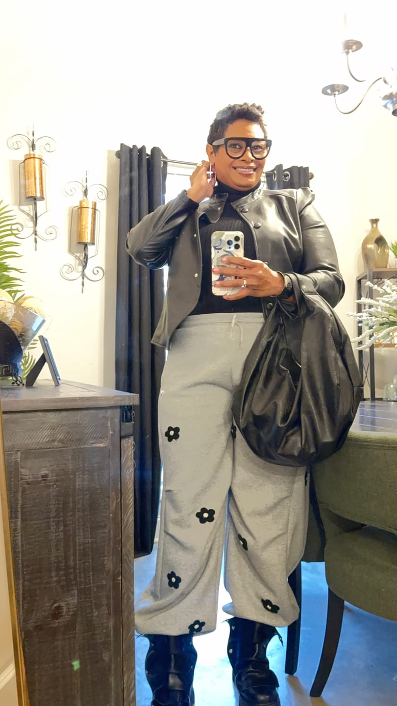 Customer photo review of Aelfric Eden Floral Embroidery Baggy Barrel Sweatpants