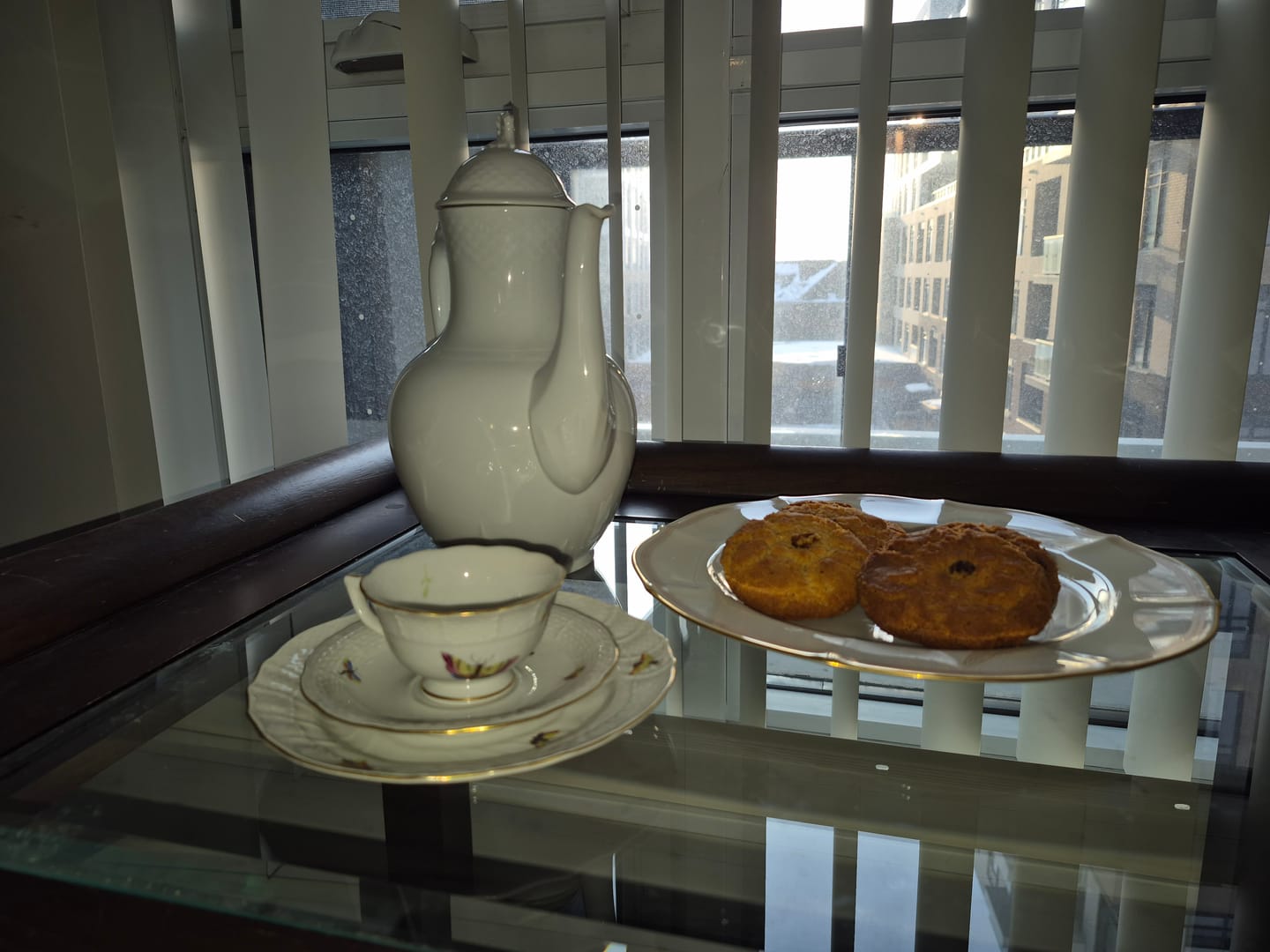 Customer photo review of Noritake Imperial Blossom Dinner Plate