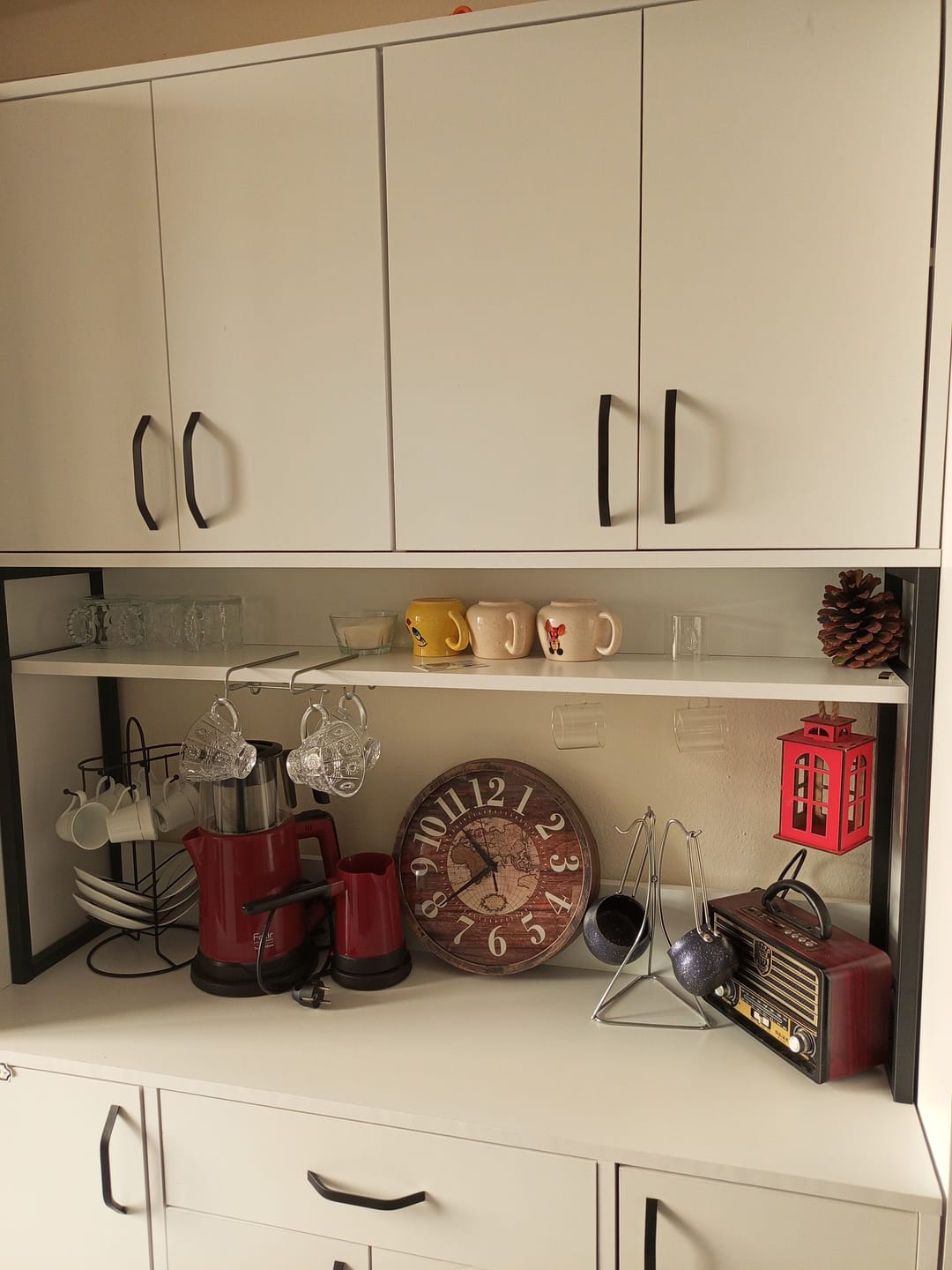 Customer photo review of Rani JE132 Çok Amaçlı Dolap 12 Kapaklı 1 Çekmeceli Kiler Mutfak Dolabı Beyaz