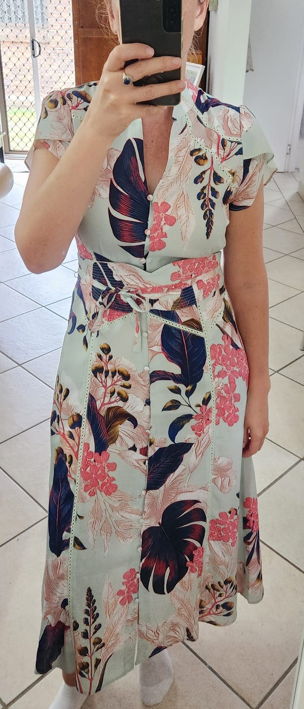 Customer photo review of UNDER 5'4 Maysa Viscose Dress in Oasis Flora