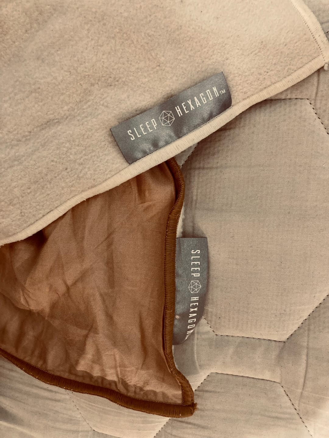 Customer photo review of NEW! SLEEP HEXAGON 温泉ヒーリングブランケット