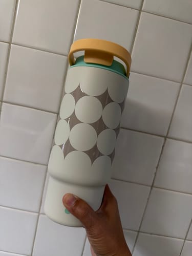 Customer photo review of Palette Parade Roamer Tumbler