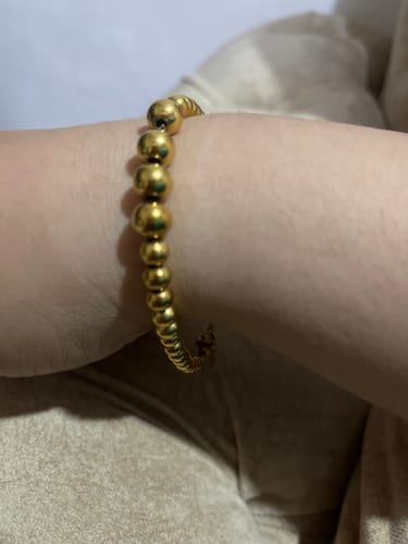 Customer photo review of Gold Beaded Bracelet
