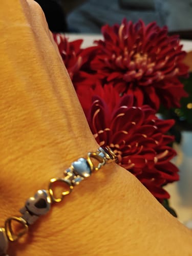 Customer photo review of Magneva Rannekoru – Kehon ja mielen tasapainoon