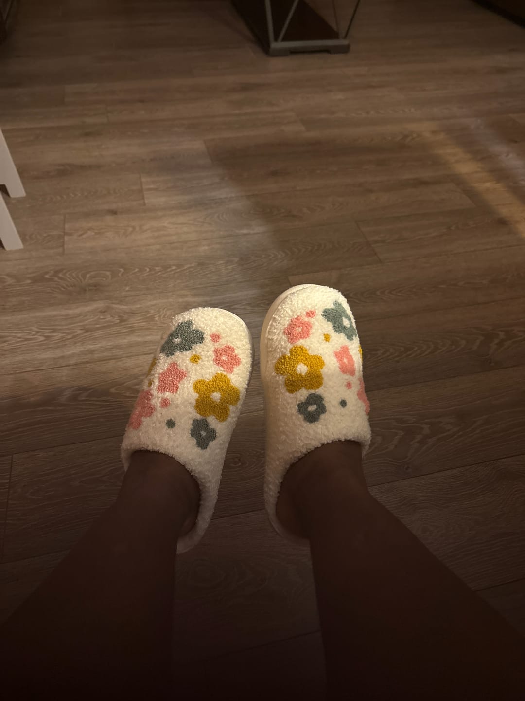 Customer photo review of Livia Flower Slippers
