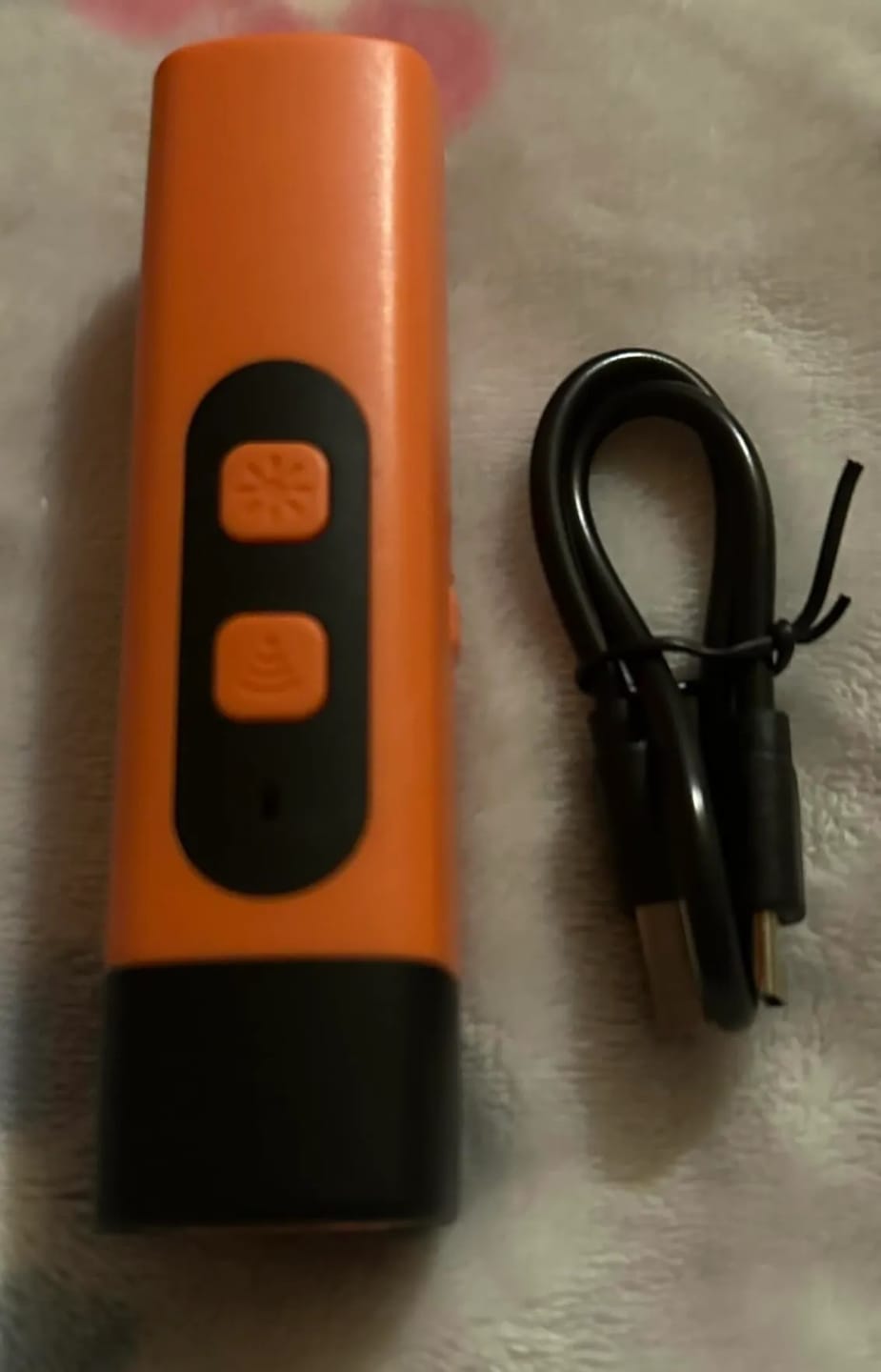 Customer photo review of SilentPaw Pro™ | Ultraschall Anti-Bell-Trainer für Hunde – Sanft & Effektiv