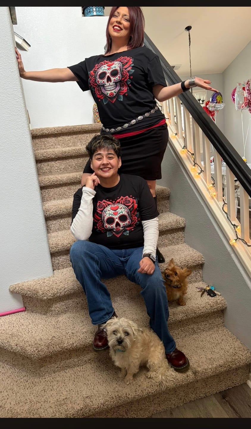 Customer photo review of Calacas Corazon Muertos T-Shirt