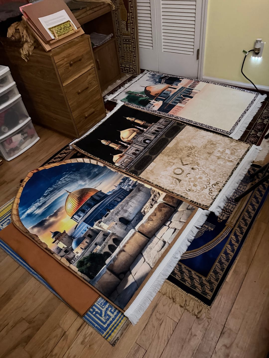 Customer photo review of Noor al-Quds Padded Prayer Mat