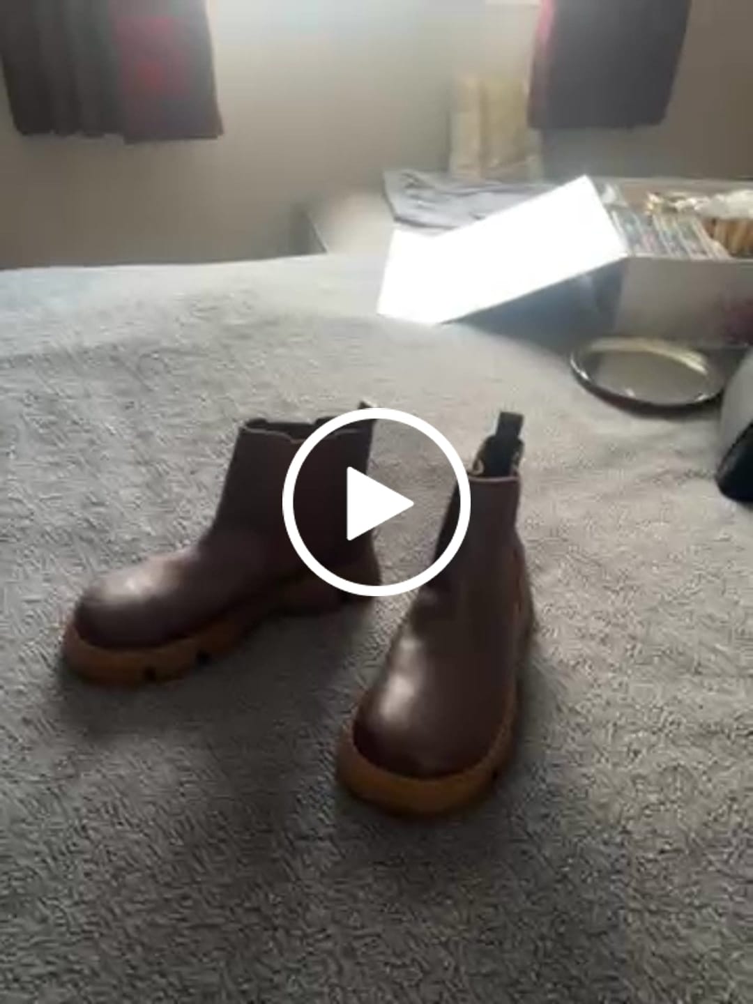Customer video review of Women Retro Genuine Leather Platform Low-Heel Boots